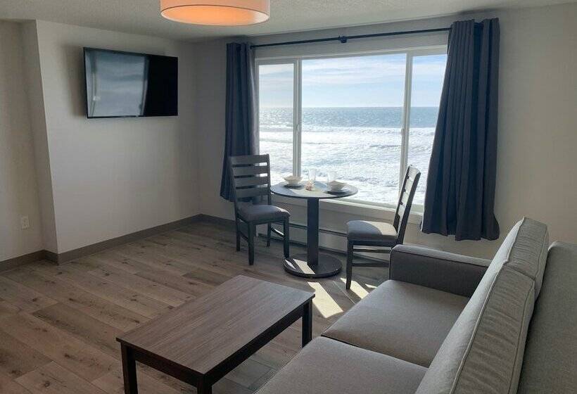 هتل West Beach Suites