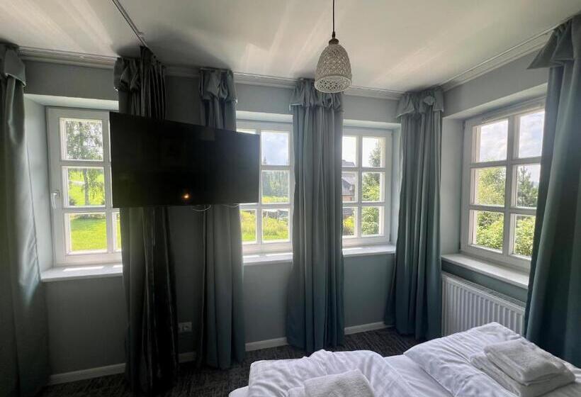 هتل Willa Marysin Bukowina Tatrzańska