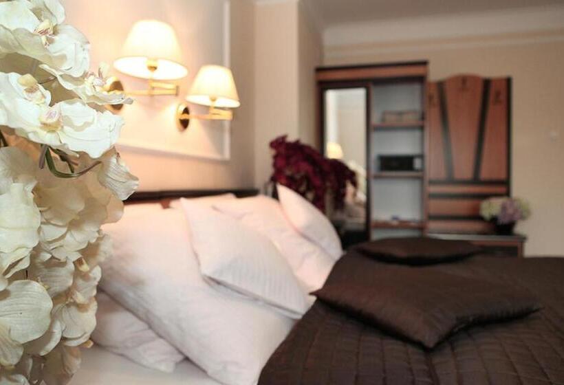 בית מלון כפרי Wzgórze Toskanii Conferences & Restaurant