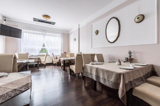 בית מלון כפרי Wzgórze Toskanii Conferences & Restaurant