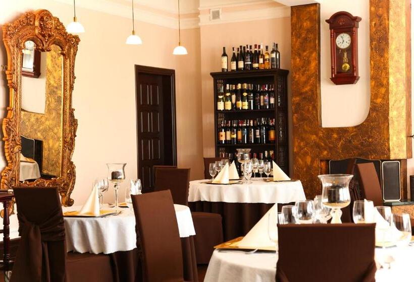 בית מלון כפרי Wzgórze Toskanii Conferences & Restaurant