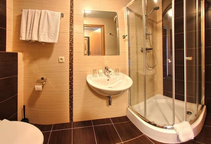 בית מלון כפרי Zacisze