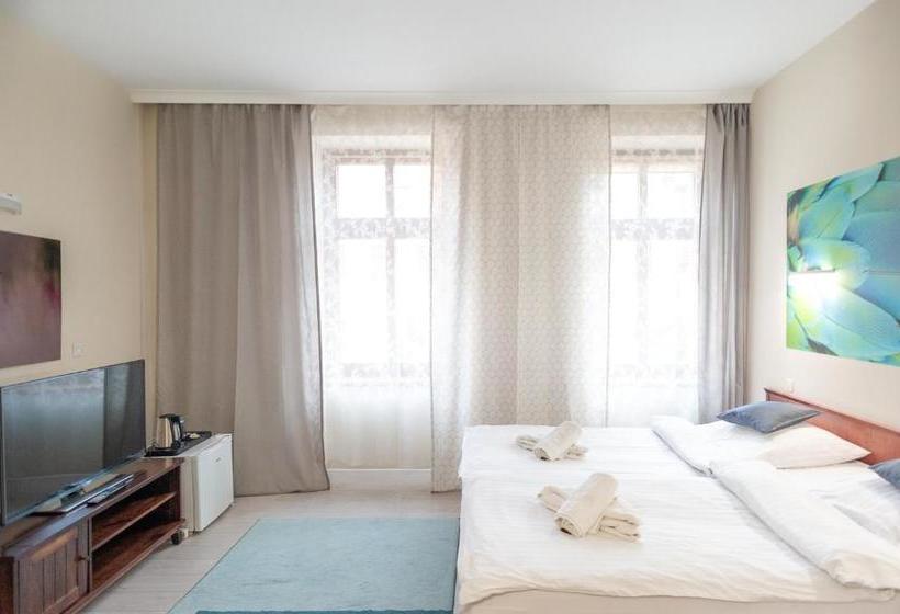 ホテル Villa Castello