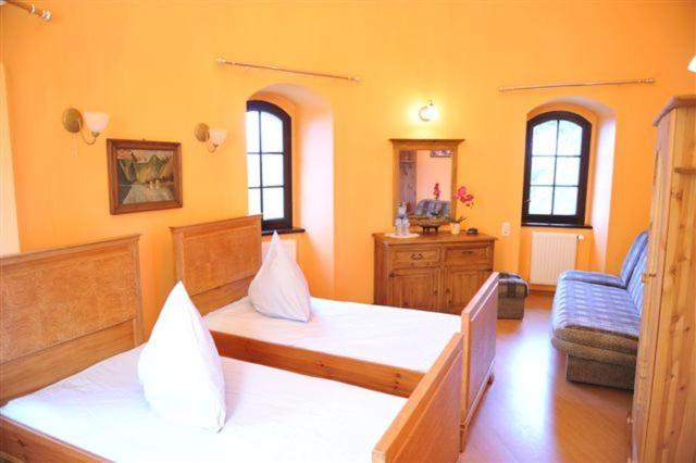 בית מלון כפרי Zamek Dobra