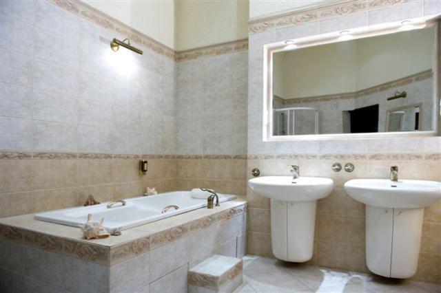 בית מלון כפרי Zamek Dobra