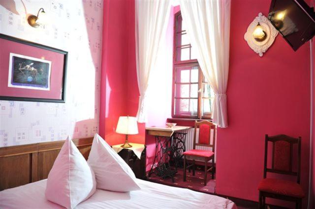 בית מלון כפרי Zamek Dobra