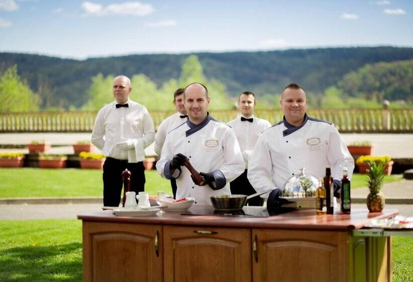 ホテル Zamek Dubiecko