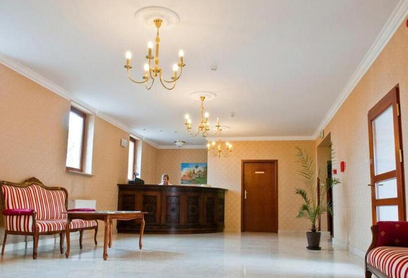 בית מלון כפרי Zamek Gostynin