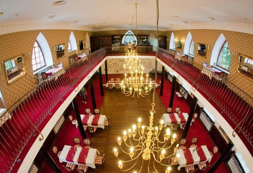 בית מלון כפרי Zamek Gostynin