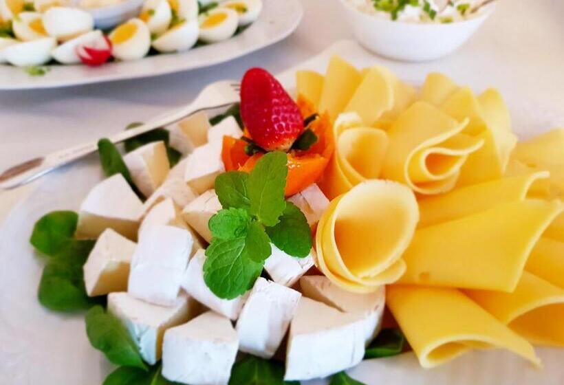 هتل Zamek Joannitów