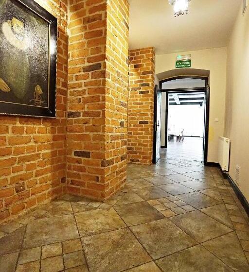 בית מלון כפרי Zamek Królewski We Wschowie