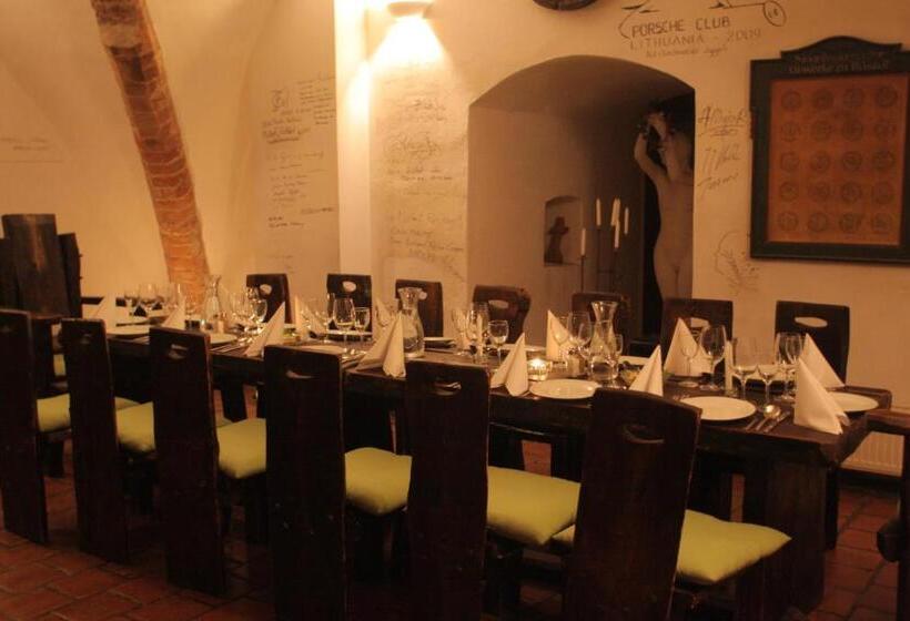 בית מלון כפרי Zamek Reszel