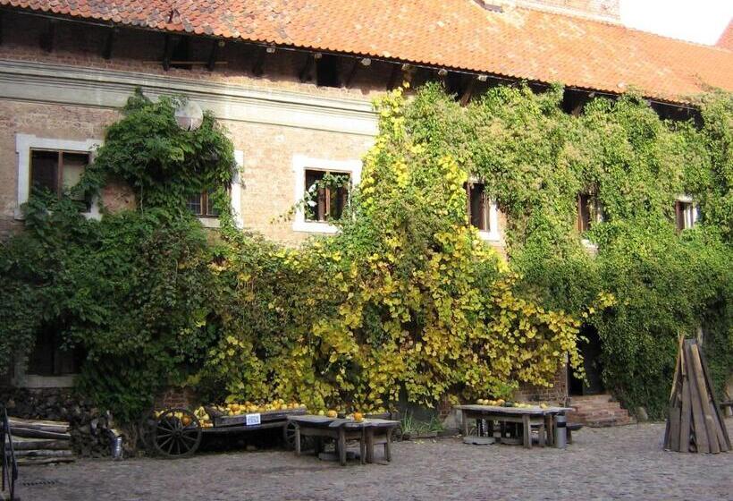 בית מלון כפרי Zamek Reszel