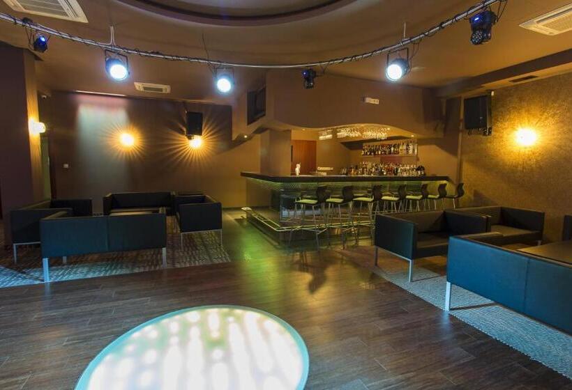 هتل Zbójnicówka