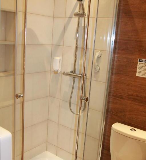 ホテル Zielony & Ow Borowik & Pensjonat Manhattan   Centrum Rekreacji I Wypoczynku Gastrotur