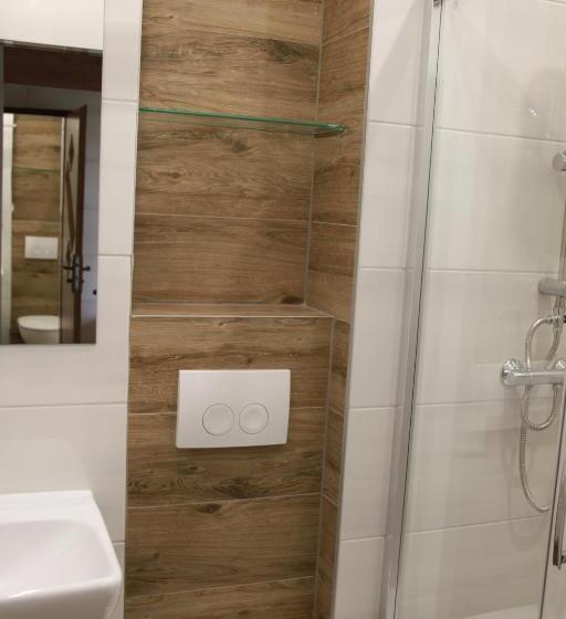 ホテル Zielony & Ow Borowik & Pensjonat Manhattan   Centrum Rekreacji I Wypoczynku Gastrotur