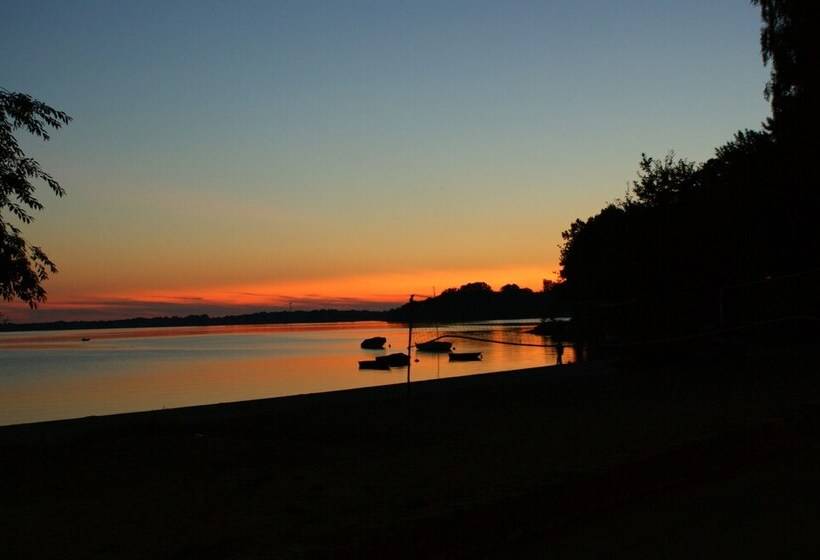 ホテル Zielony & Ow Borowik & Pensjonat Manhattan   Centrum Rekreacji I Wypoczynku Gastrotur