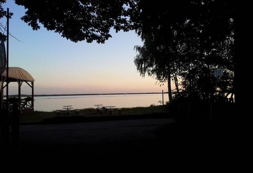 ホテル Zielony & Ow Borowik & Pensjonat Manhattan   Centrum Rekreacji I Wypoczynku Gastrotur