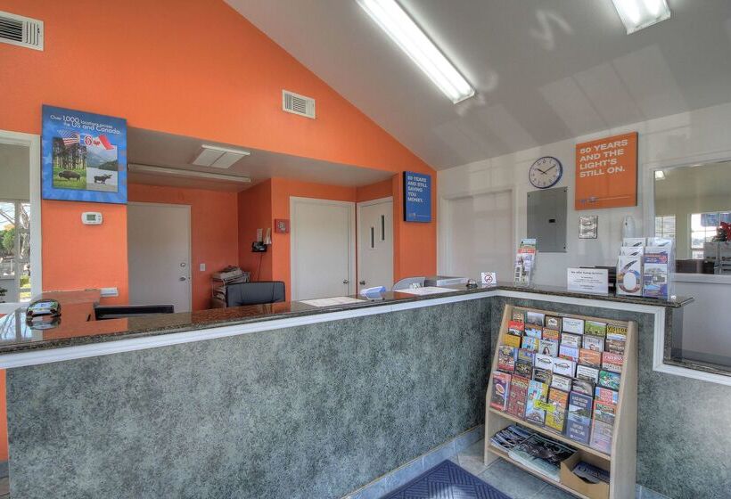 Motel 6kerrville, Tx