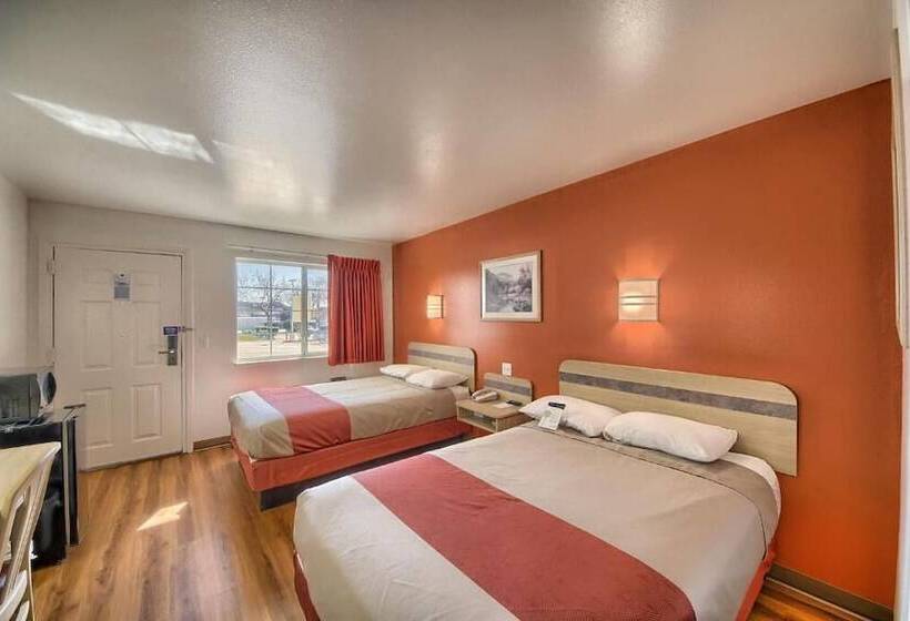 Motel 6kerrville, Tx