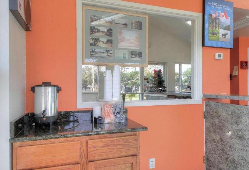 Motel 6kerrville, Tx