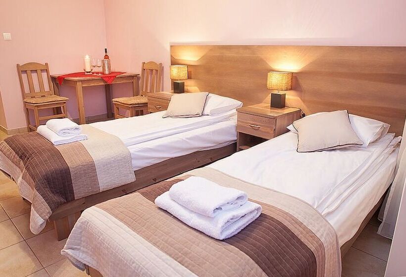 Planeta Hotel & Restauracja