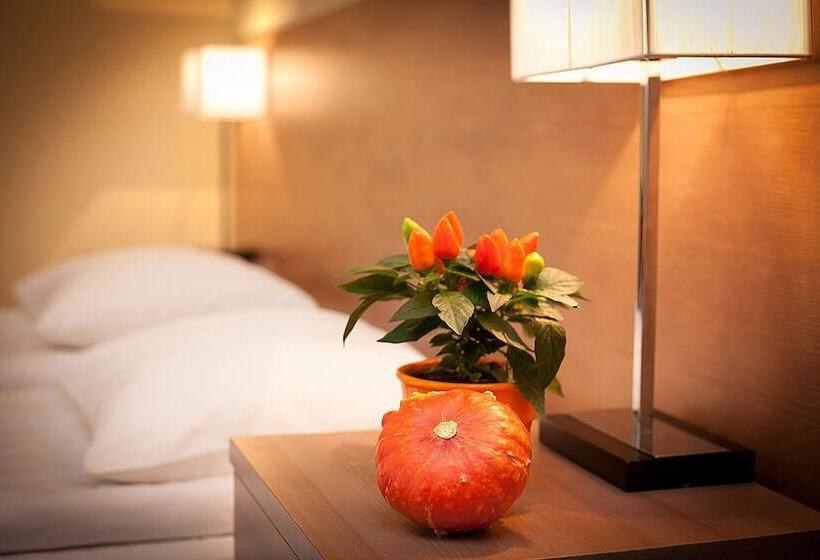 Planeta Hotel & Restauracja