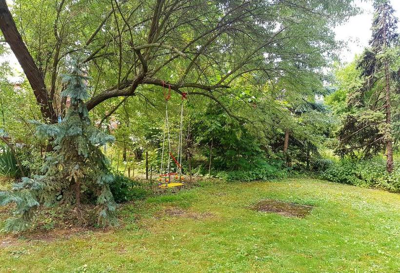 Róza Hotel és Apartmanház