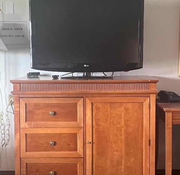 Spinning Wheel Motel