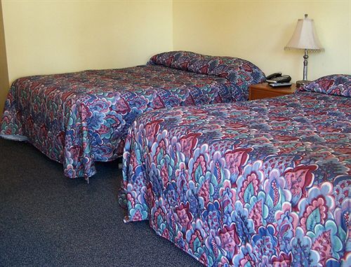 Weathervane Motel Lanesboro