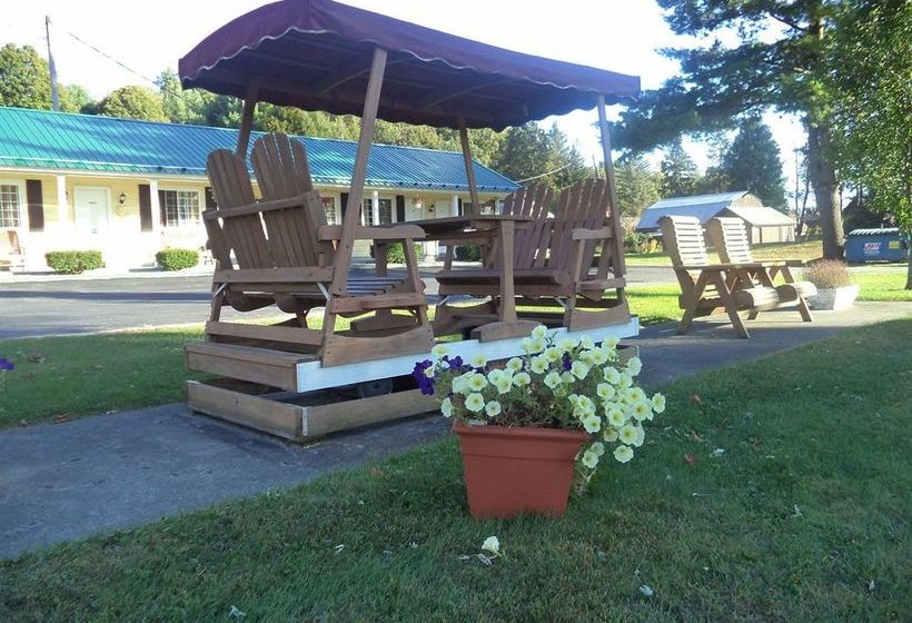 Weathervane Motel Lanesboro