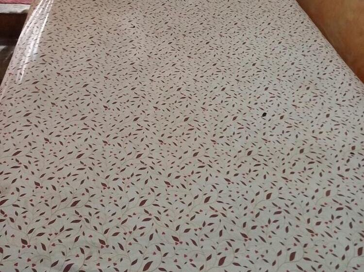 הוסטל Hostal Bravo Vallarta