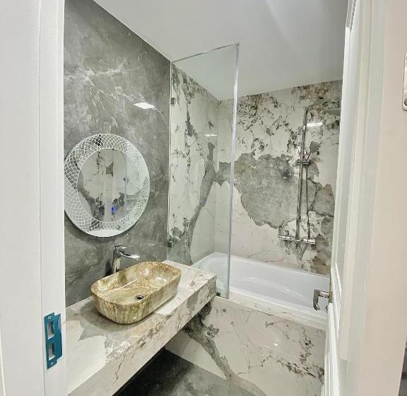 Bao Ngoc Hotel Pháp Vân