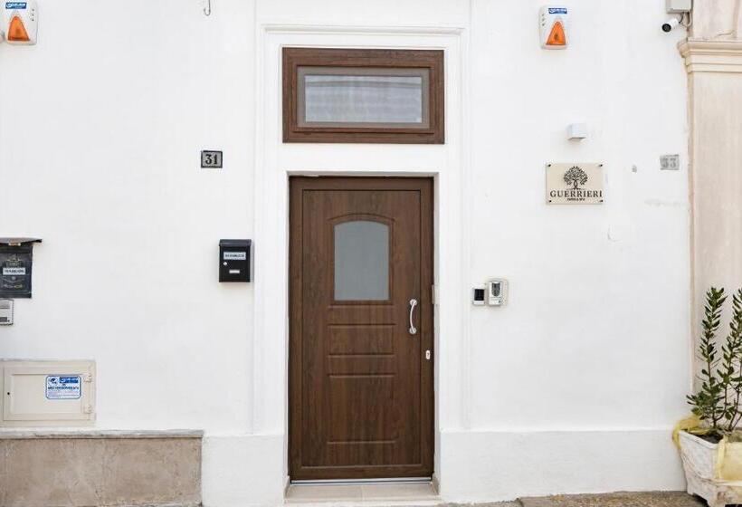 مبيت وإفطار Guerrieri Suites & Spa