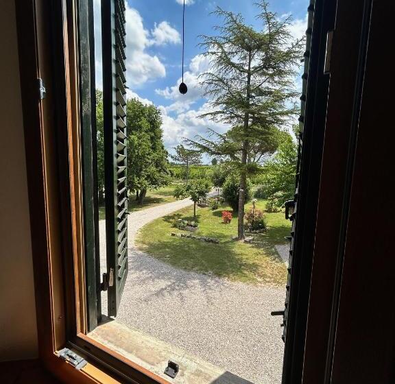 تختخواب و صبحانه La Casa Delle Querce