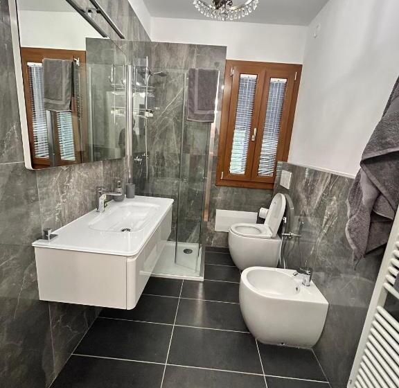 تختخواب و صبحانه La Casa Delle Querce