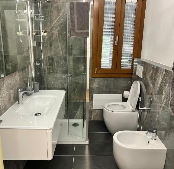 تختخواب و صبحانه La Casa Delle Querce