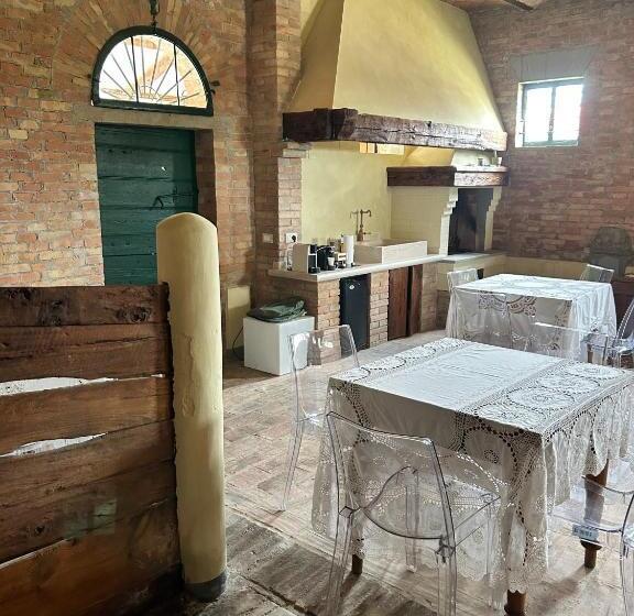 تختخواب و صبحانه La Casa Delle Querce