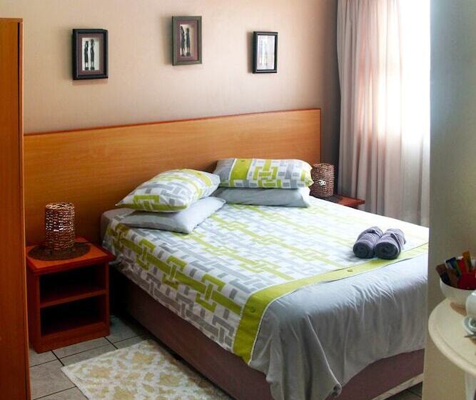 צימר Mzimayi River Lodge