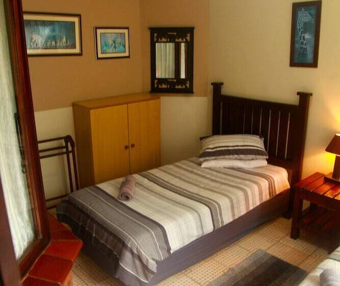 צימר Mzimayi River Lodge