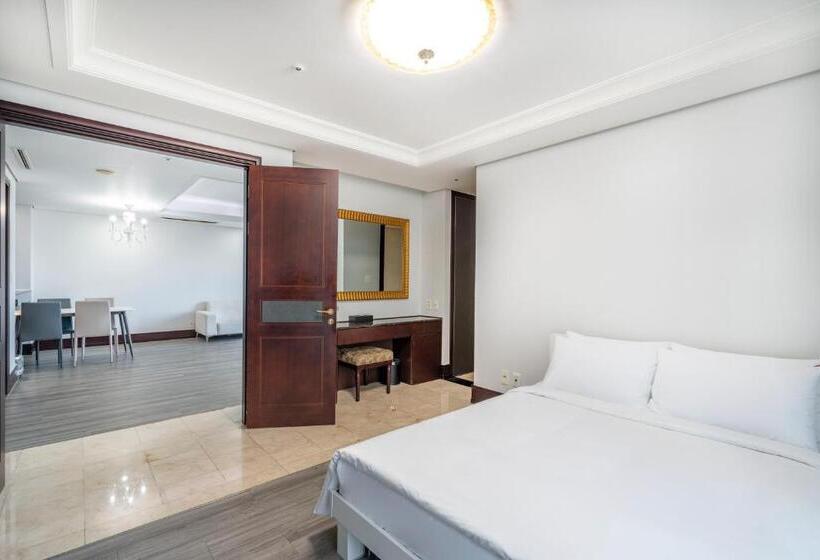 Centum Convention Hotel In Centum