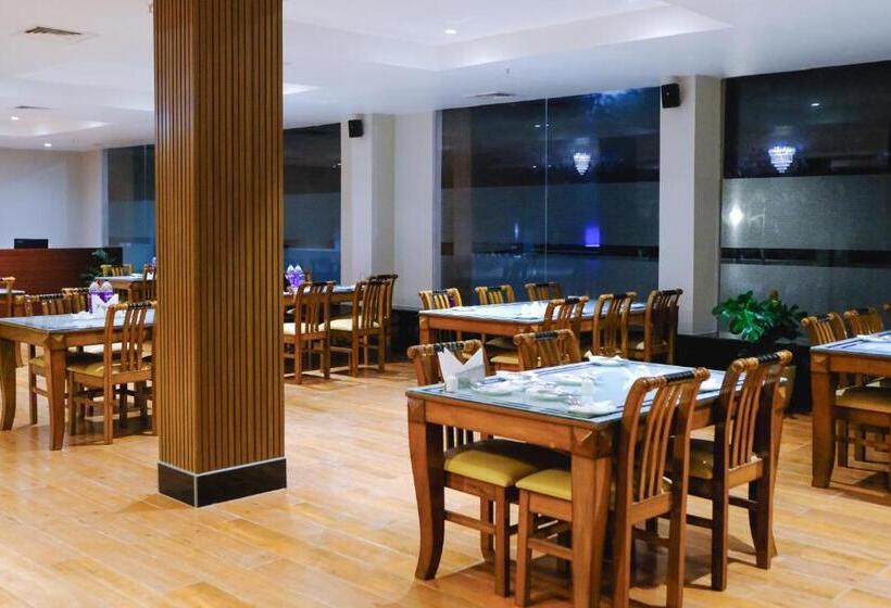 Finn S Weaver Resort, Kaziranga