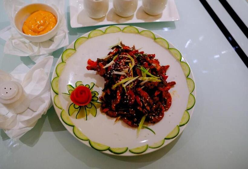 Finn S Weaver Resort, Kaziranga