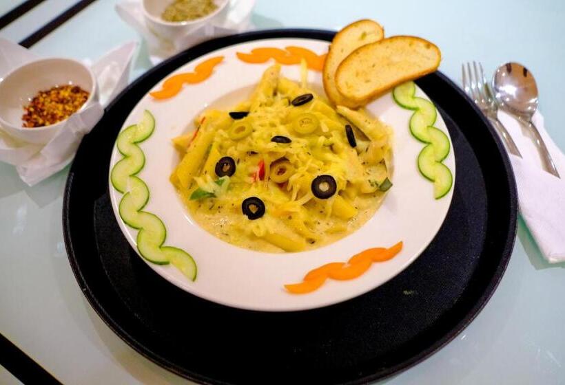 Finn S Weaver Resort, Kaziranga