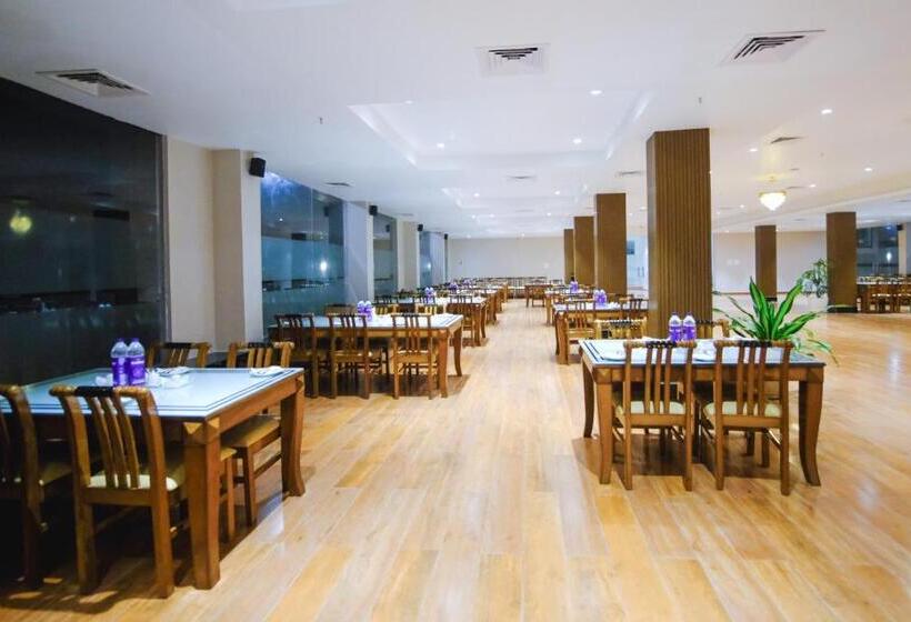 Finn S Weaver Resort, Kaziranga