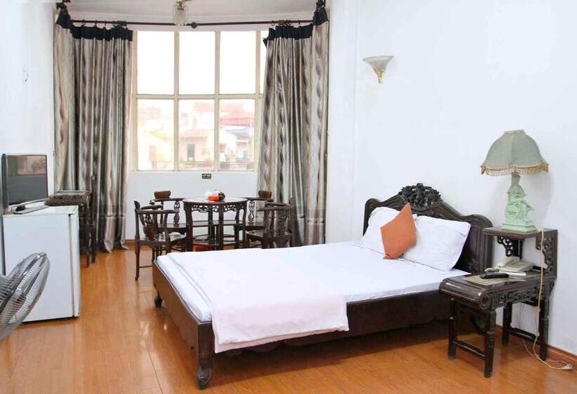 Hoàng Cường Hotel 15 Nguyễn Thái Học