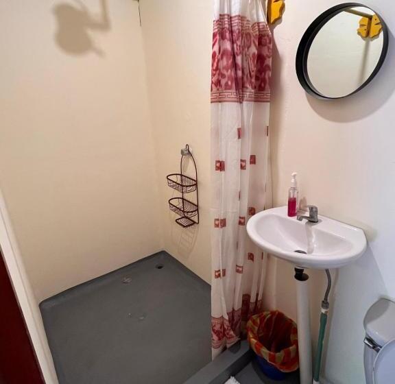 Hostel Tuanis Surf Camp