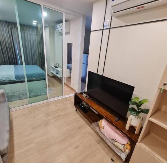 酒店 คอนโดอีสวิลบางแสน