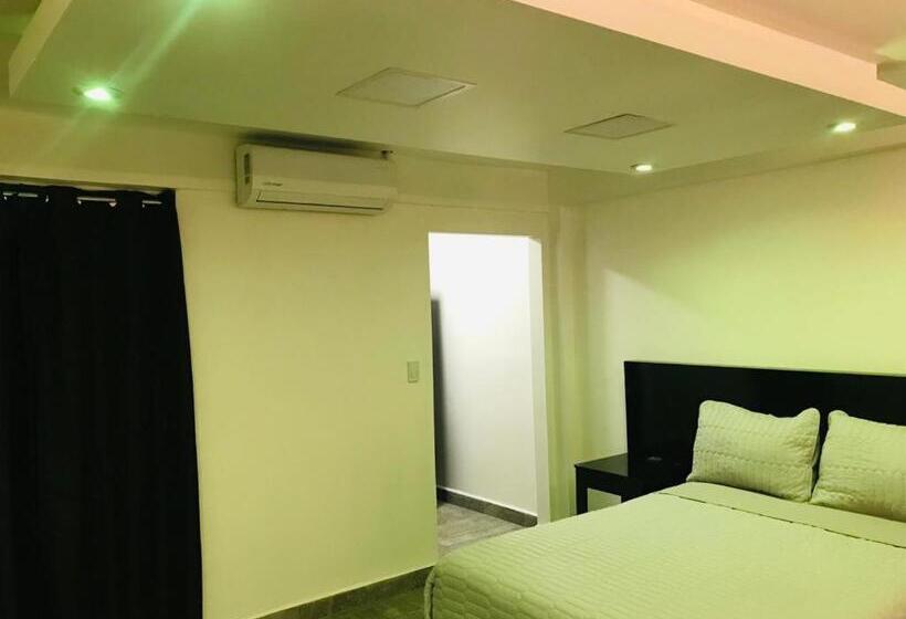 فندق And Suites Cananea