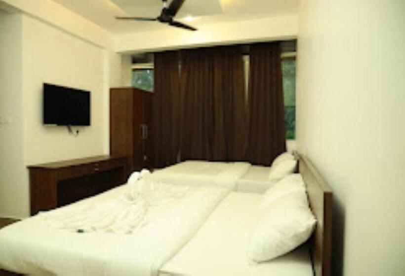 Отель Aroma Inn Kerala